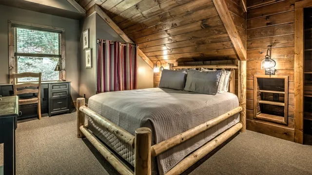 $1,250,000 | 239 Ridge Top Drive, Ellijay, GA 30536