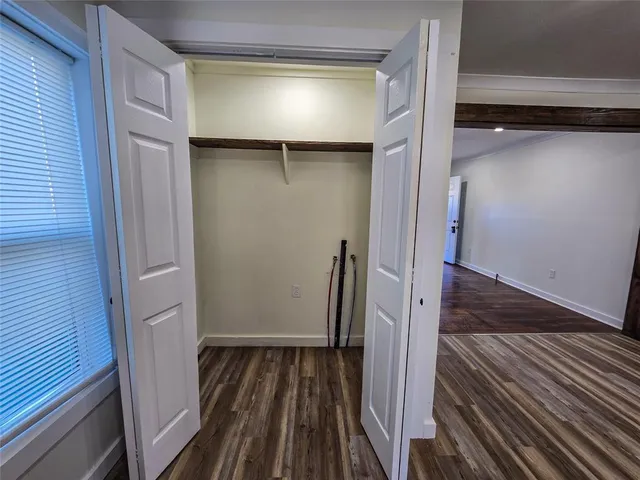 a view of walk in closet