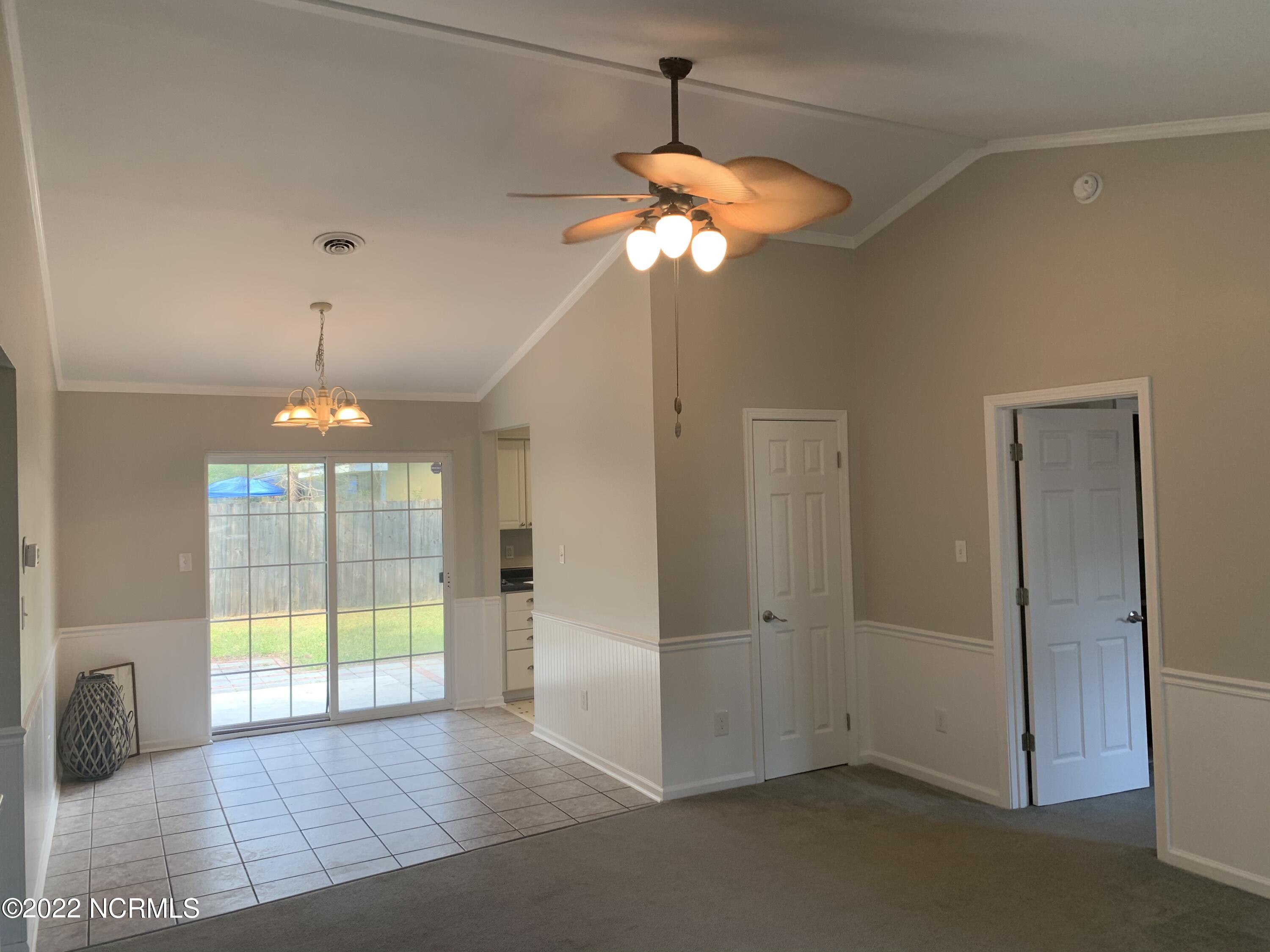 600 Tall Pine Road Havelock, NC 28532 - Photo 2 of 29 Living Room