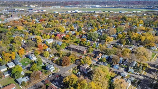 $2,600,000 | 729 Oakdale Avenue, St. Paul, MN 55107