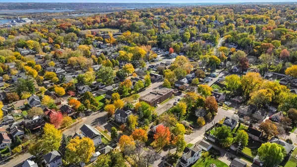 $2,600,000 | 729 Oakdale Avenue, St. Paul, MN 55107