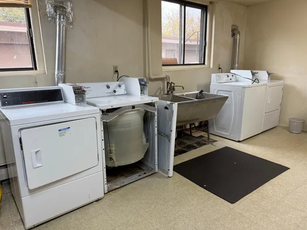 $2,600,000 | 729 Oakdale Avenue, St. Paul, MN 55107