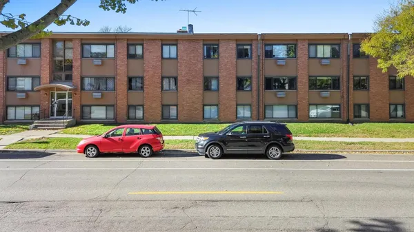 $2,600,000 | 729 Oakdale Avenue, St. Paul, MN 55107