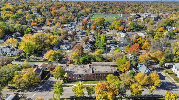 $2,600,000 | 729 Oakdale Avenue, St. Paul, MN 55107