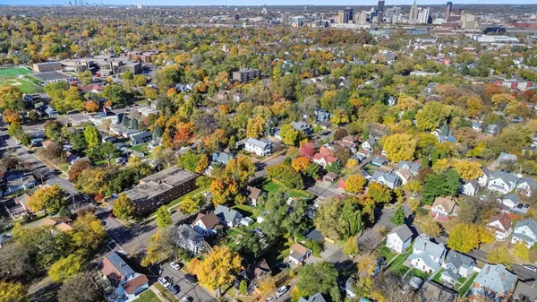 $2,600,000 | 729 Oakdale Avenue, St. Paul, MN 55107