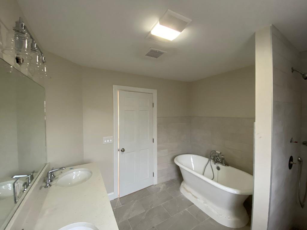 12 Surrey Road Winchester, MA 01890 - Photo 18 of 28 Gallery Image 18