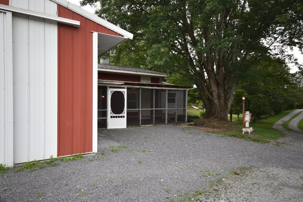 2837 Mary Ridge Farm Road Sevierville, TN 37862 - Photo 21 of 26 Gallery Image 21