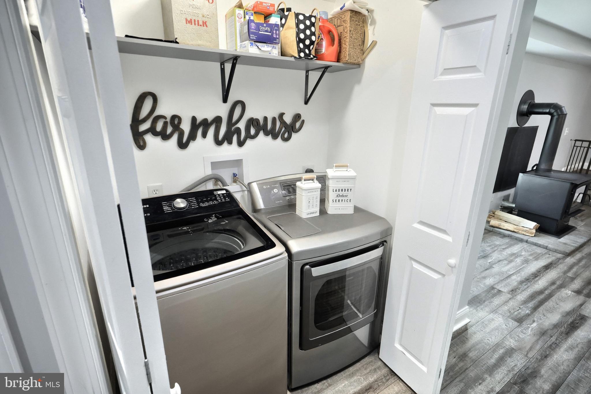 755 River Road York Haven, PA 17370 - Photo 33 of 58 a utility room with dryer and washer