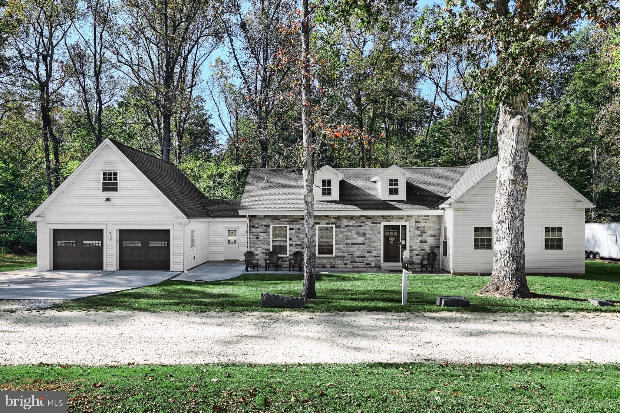 755 River Road York Haven, PA 17370 - Photo 4 of 58 front view of a house with a yard