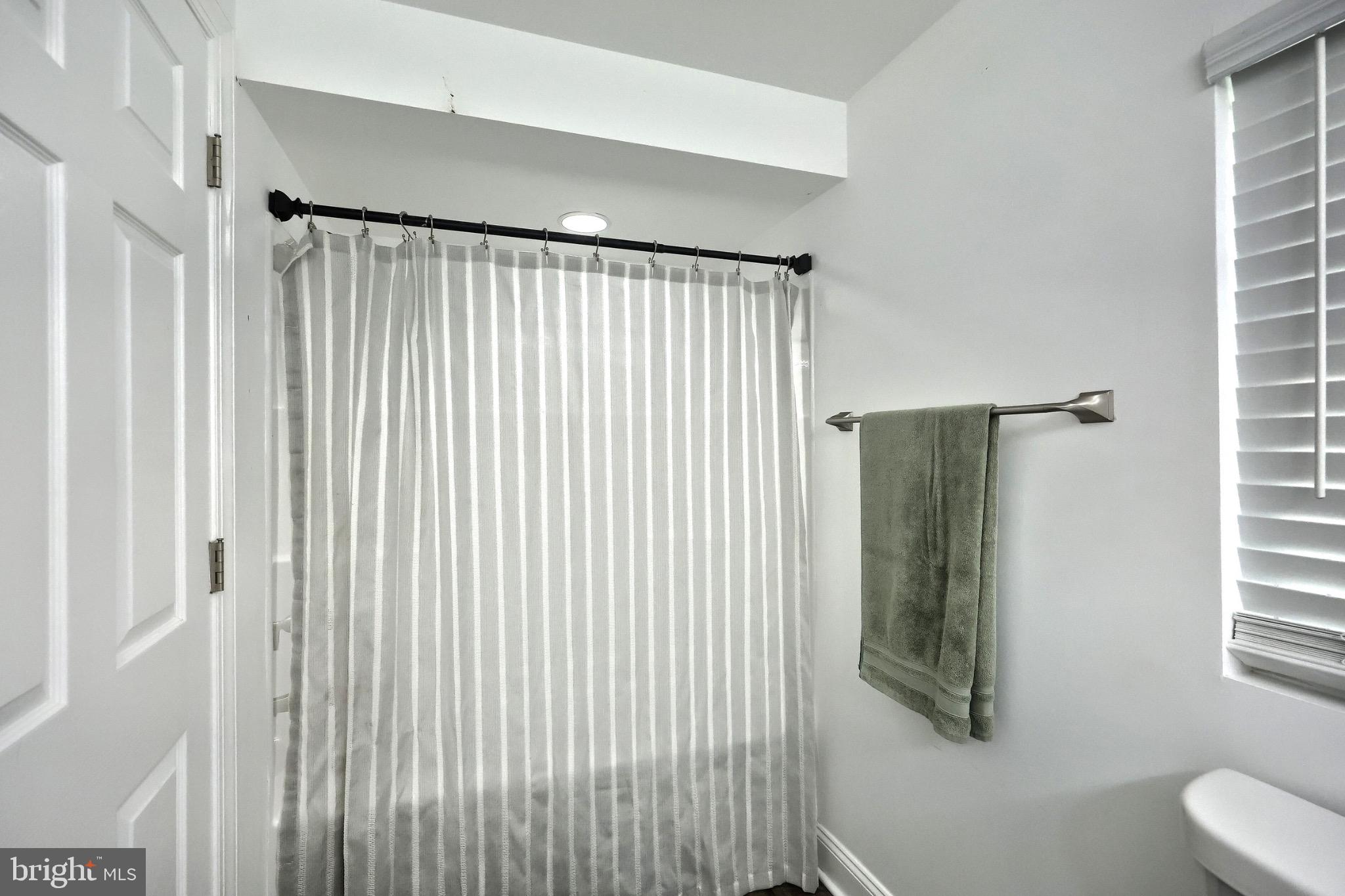 755 River Road York Haven, PA 17370 - Photo 41 of 58 a very nice looking room with a large window