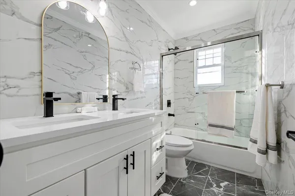 $1,599,000 | 120-27 172nd Street | St. Albans