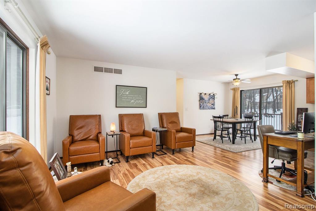2330 Keith Road West Bloomfield, MI 48324 - Photo 7 of 23 Gallery Image 7