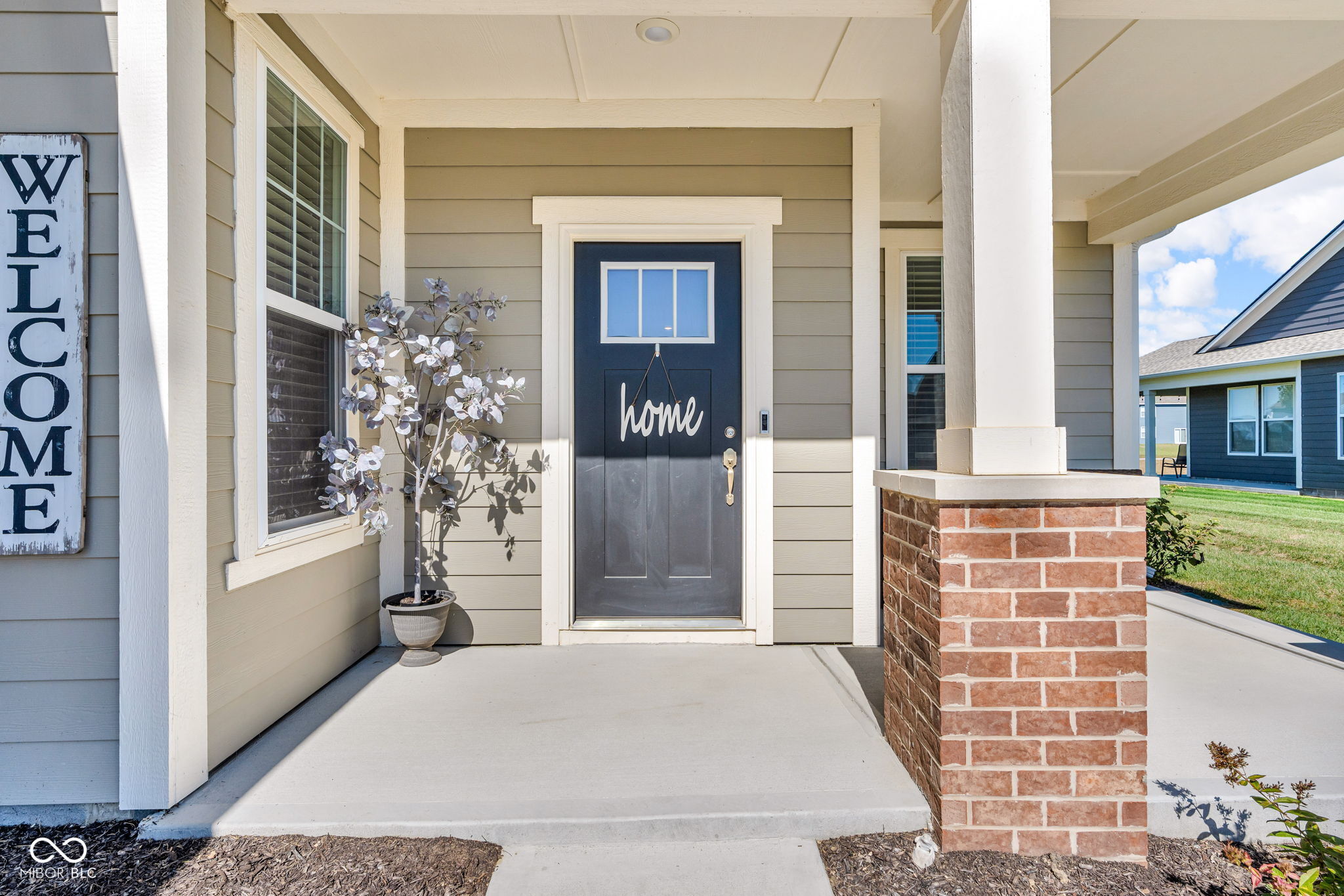 8610 Hudson Way Brownsburg, IN 46112 - Photo 3 of 55