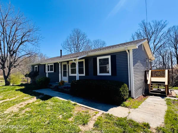 $389,900 | 138 South Gaylor Road, La Follette, TN 37766