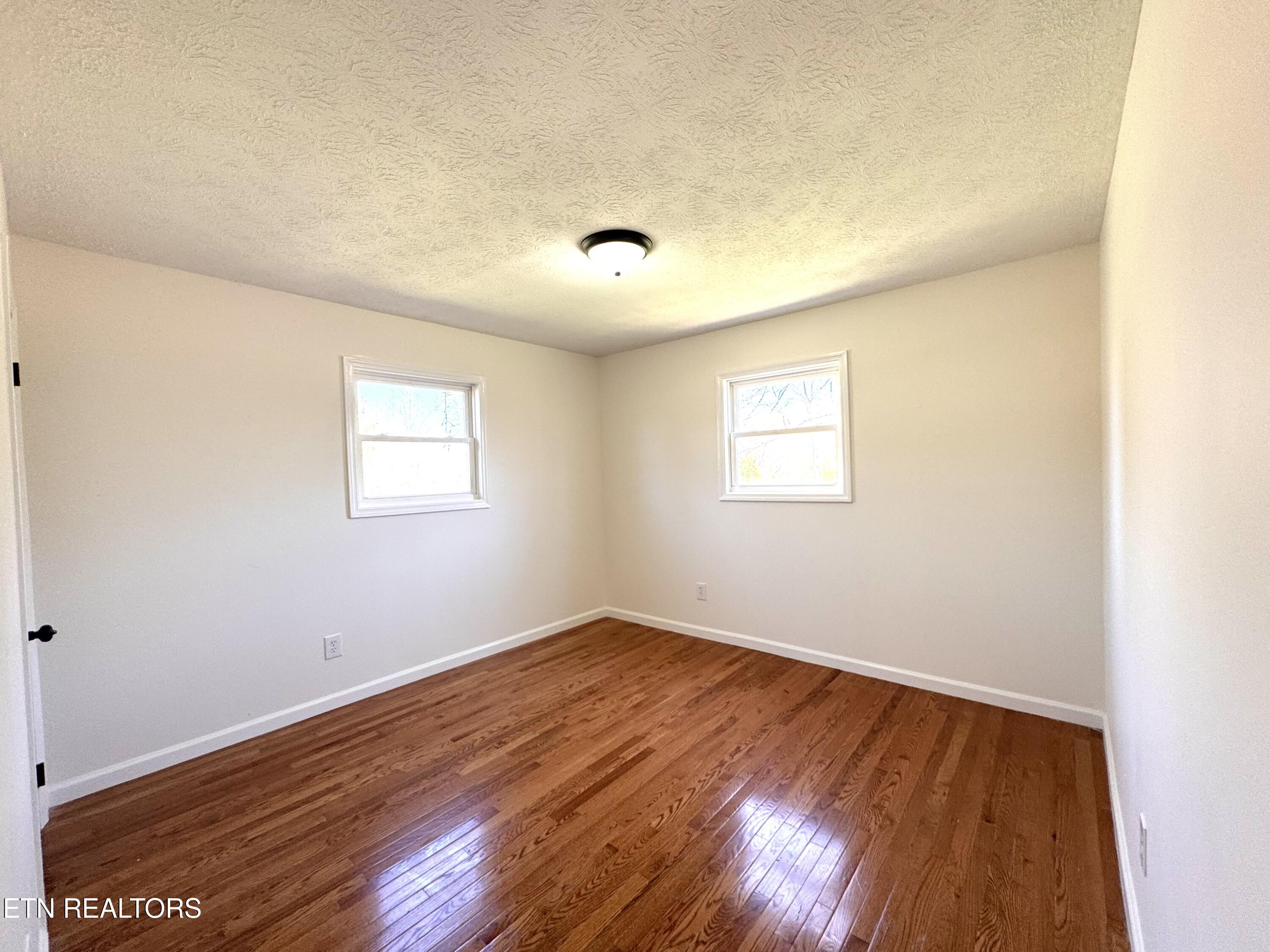 138 South Gaylor Road La Follette, TN 37766 - Photo 24 of 46 IMG_2898