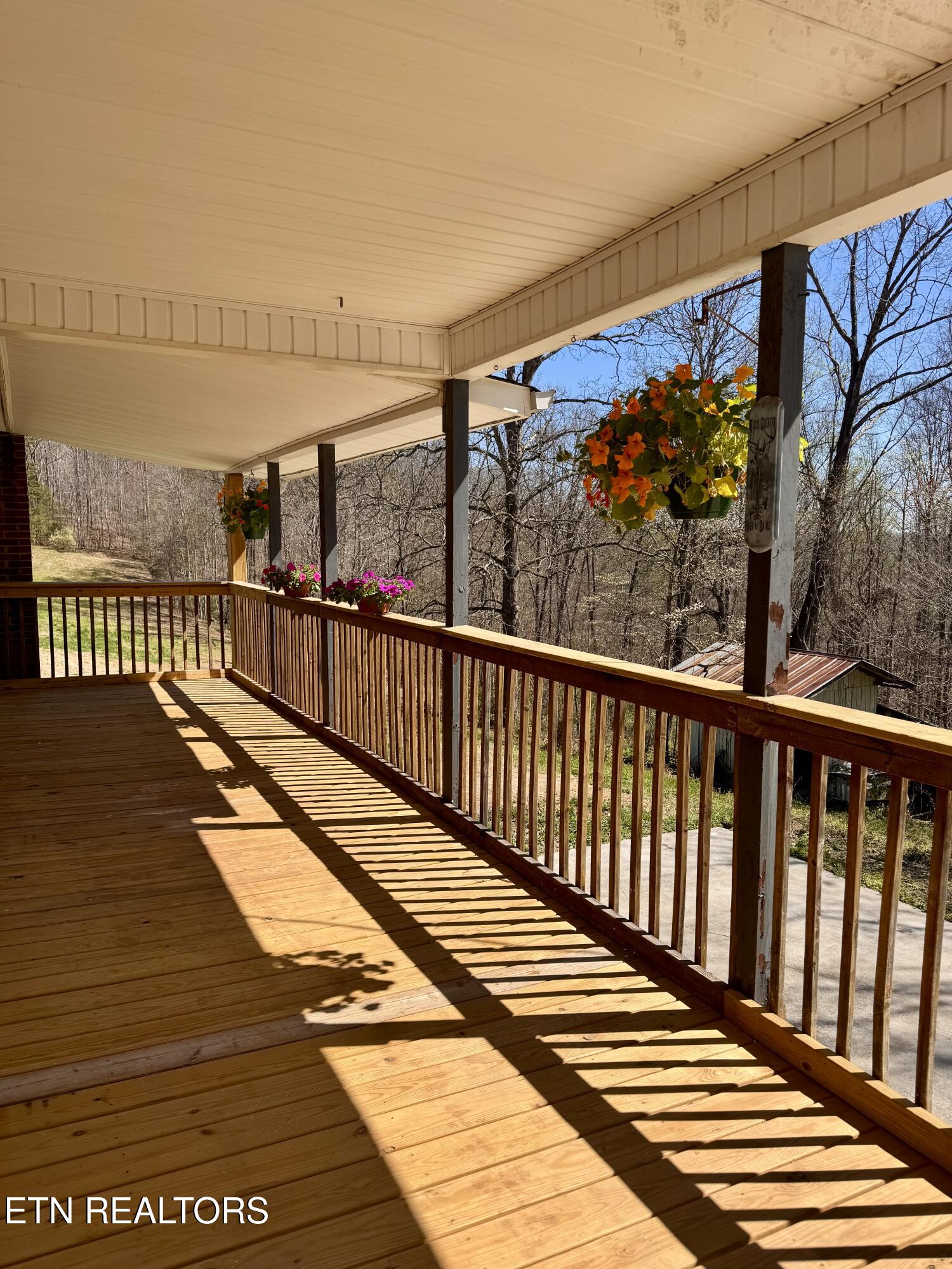 138 South Gaylor Road La Follette, TN 37766 - Photo 35 of 46 IMG_2932