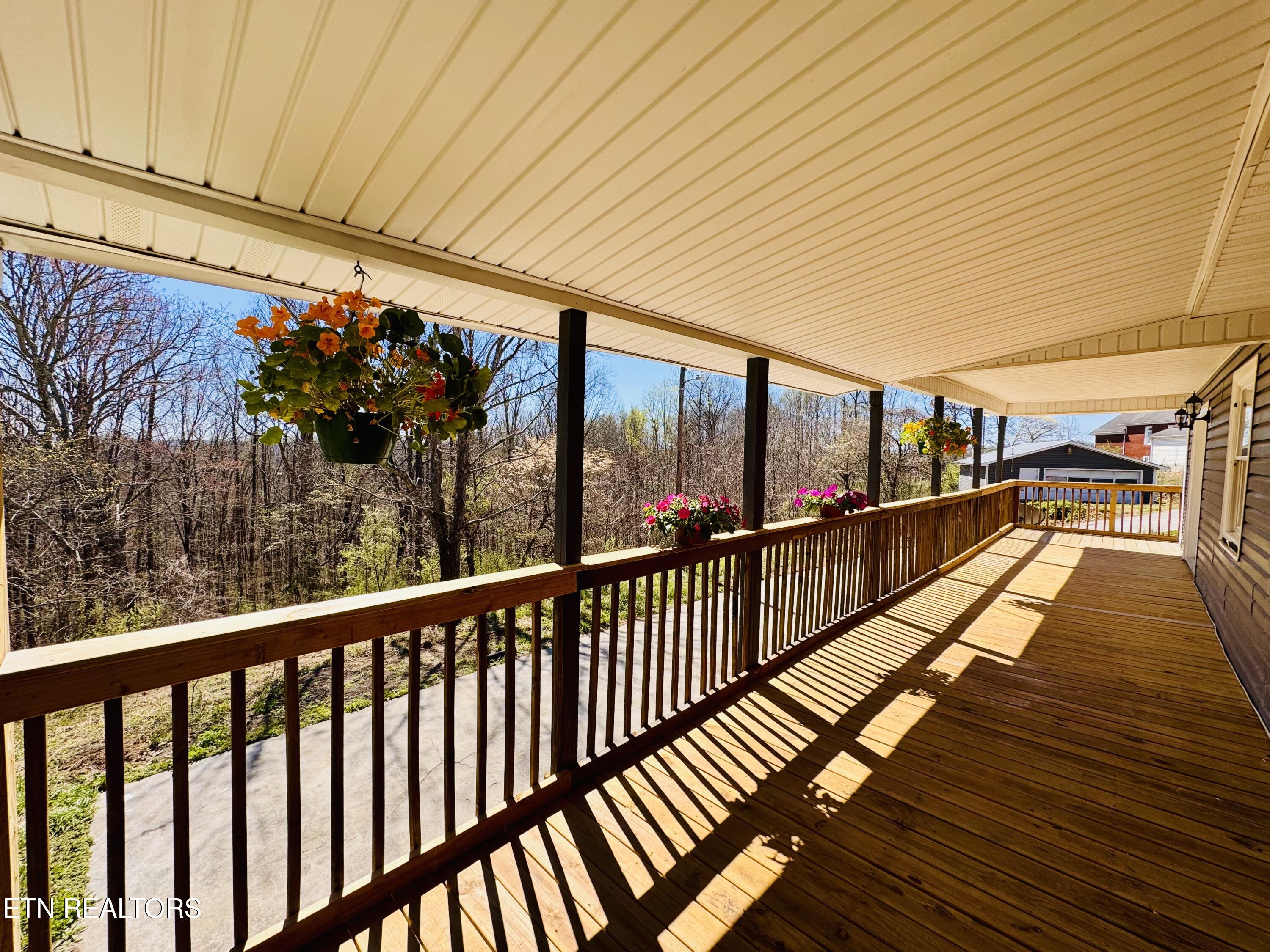 138 South Gaylor Road La Follette, TN 37766 - Photo 37 of 46 IMG_2935