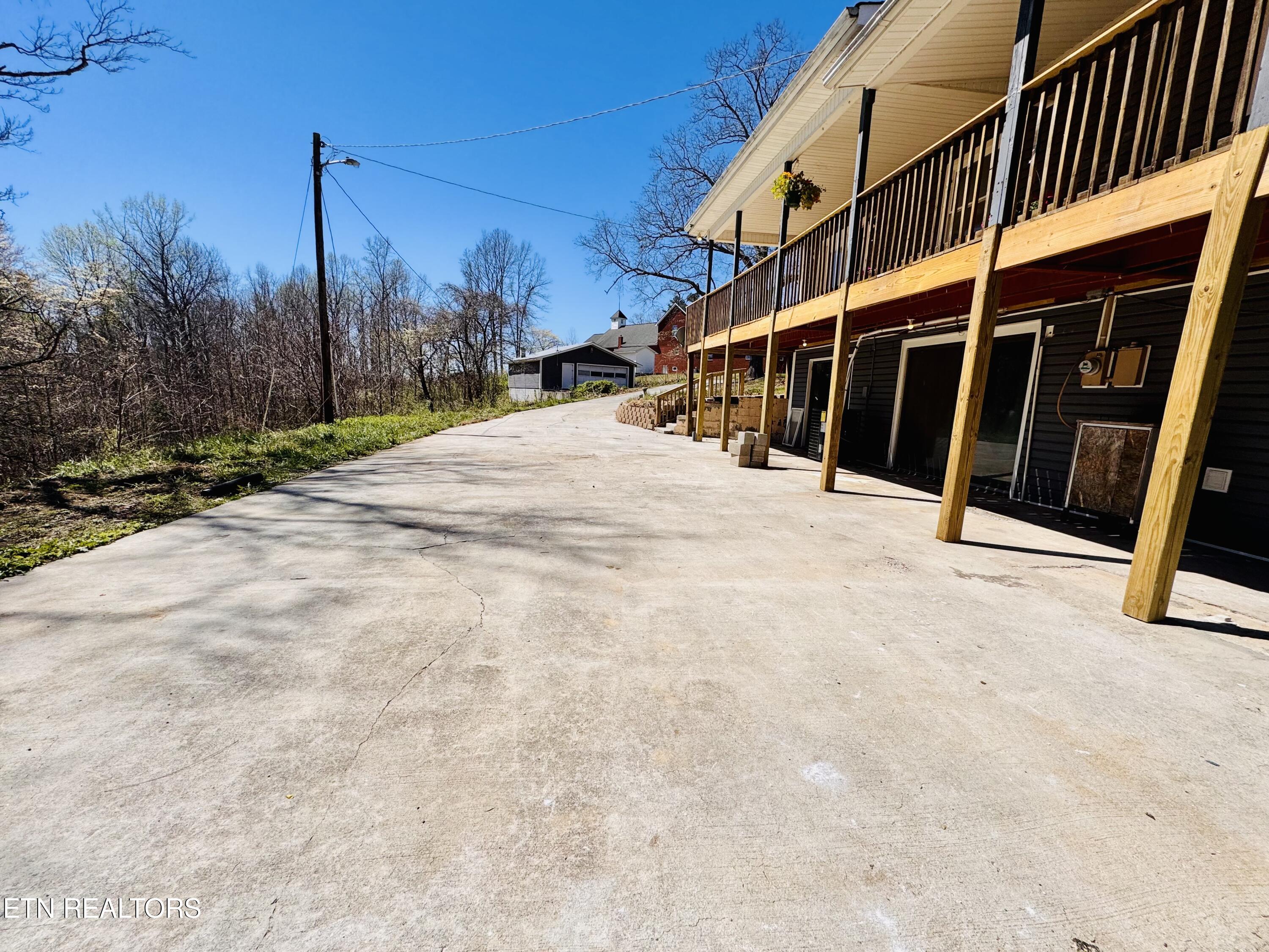 138 South Gaylor Road La Follette, TN 37766 - Photo 40 of 46 IMG_2951