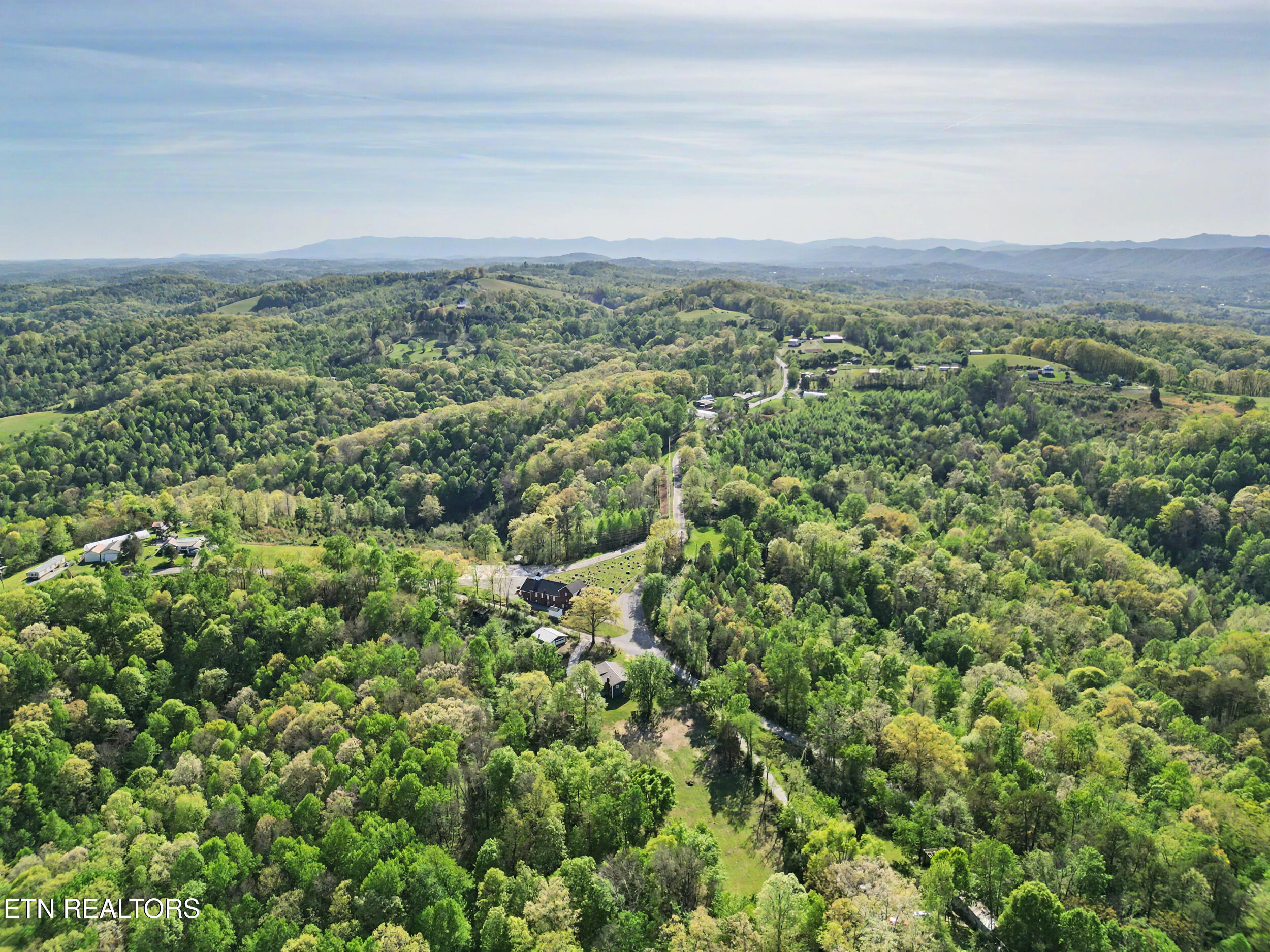 138 South Gaylor Road La Follette, TN 37766 - Photo 44 of 45 42_dji_0165