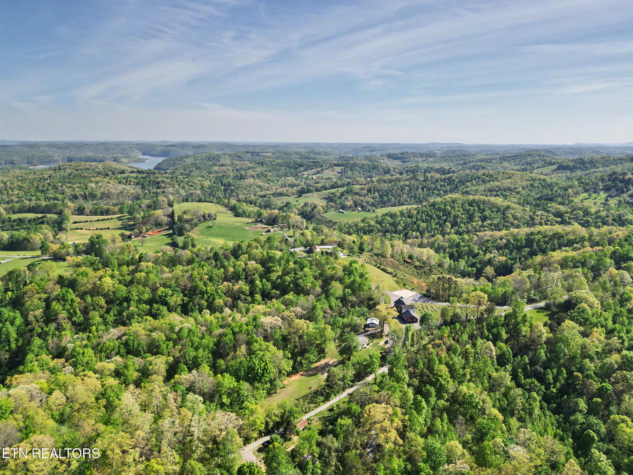 138 South Gaylor Road La Follette, TN 37766 - Photo 45 of 45 43_dji_0170
