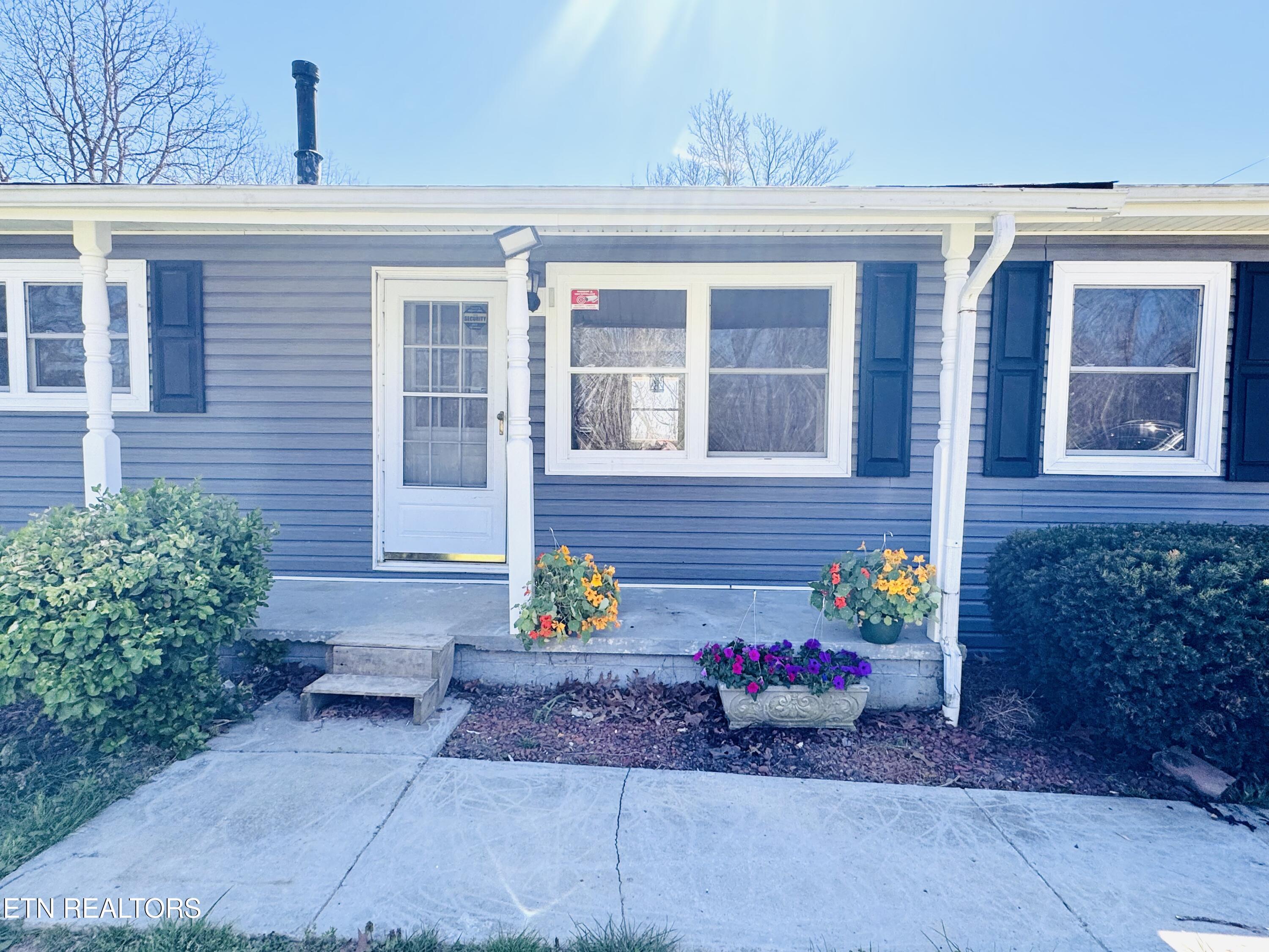 138 South Gaylor Road La Follette, TN 37766 - Photo 6 of 46 IMG_2887