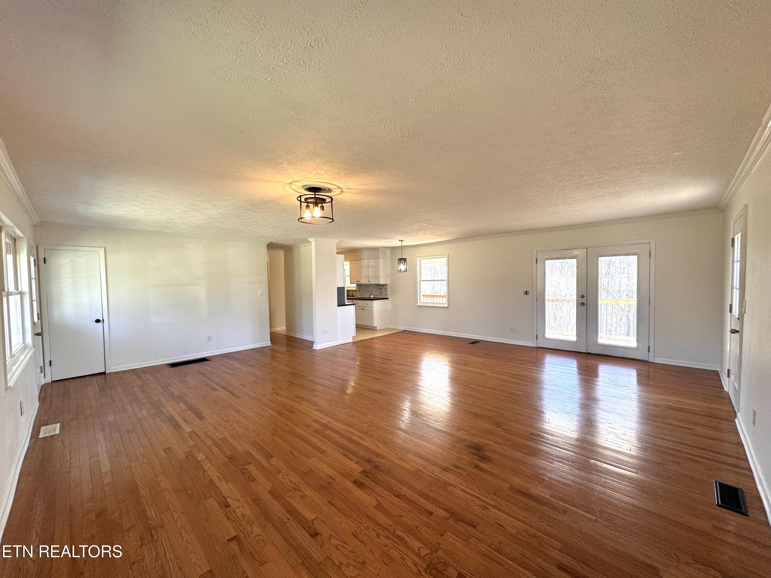 138 South Gaylor Road La Follette, TN 37766 - Photo 10 of 46 IMG_2922