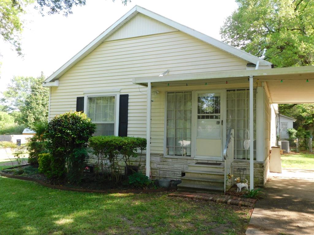 406 3rd Street Springhill, LA 71075 - Photo 12 of 36