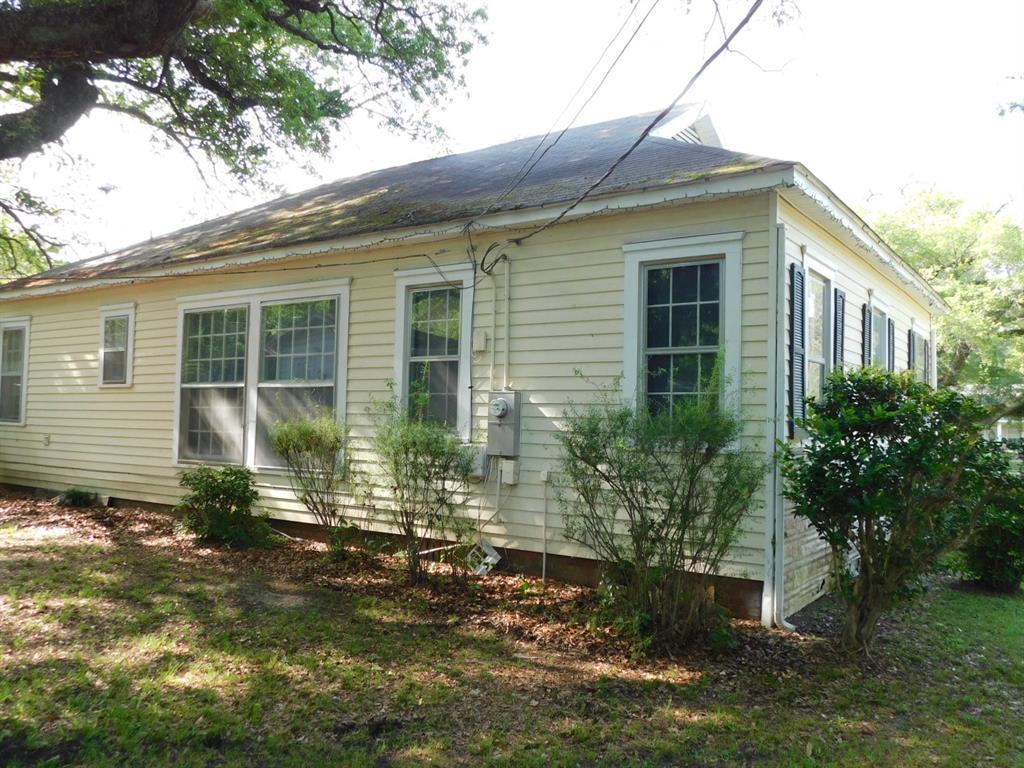 406 3rd Street Springhill, LA 71075 - Photo 5 of 36