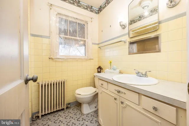 $225,000 | 404 Nanticoke Street, Sharptown, MD 21861