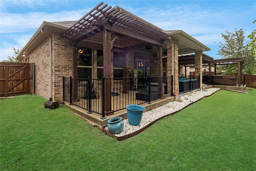 1017 Ranger Drive DeSoto, TX 75115 - Photo 33 of 39 Patio View