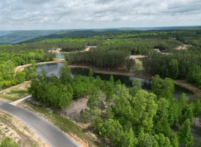 $89,000 | 260 Cherokee Path, Unit JF285, Jasper, TN 37347