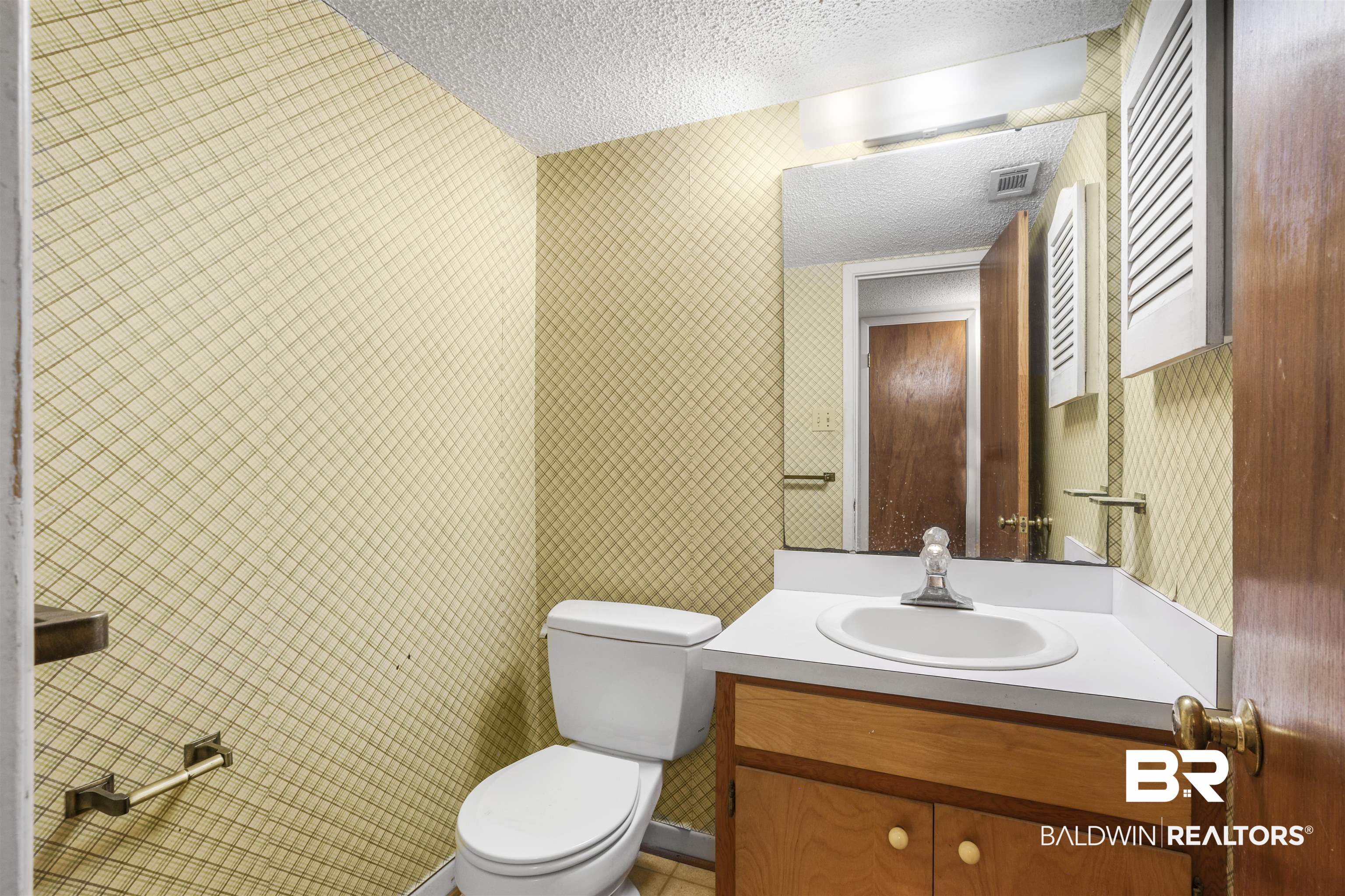 108 Cameron Circle Daphne, AL 36526 - Photo 15 of 31 Half Bath
