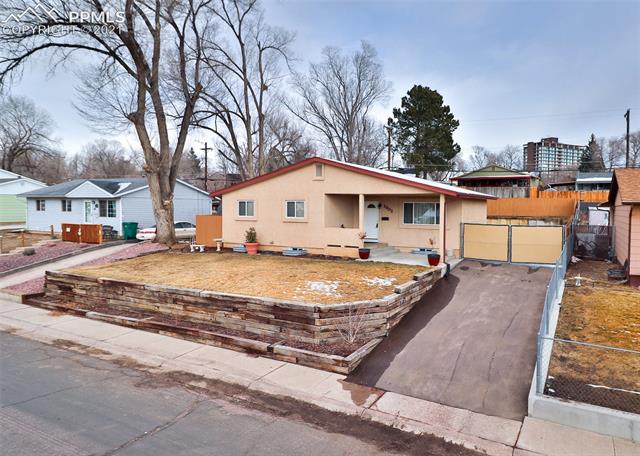 1902 Whitman Road Colorado Springs, CO 80910 - Photo 2 of 28