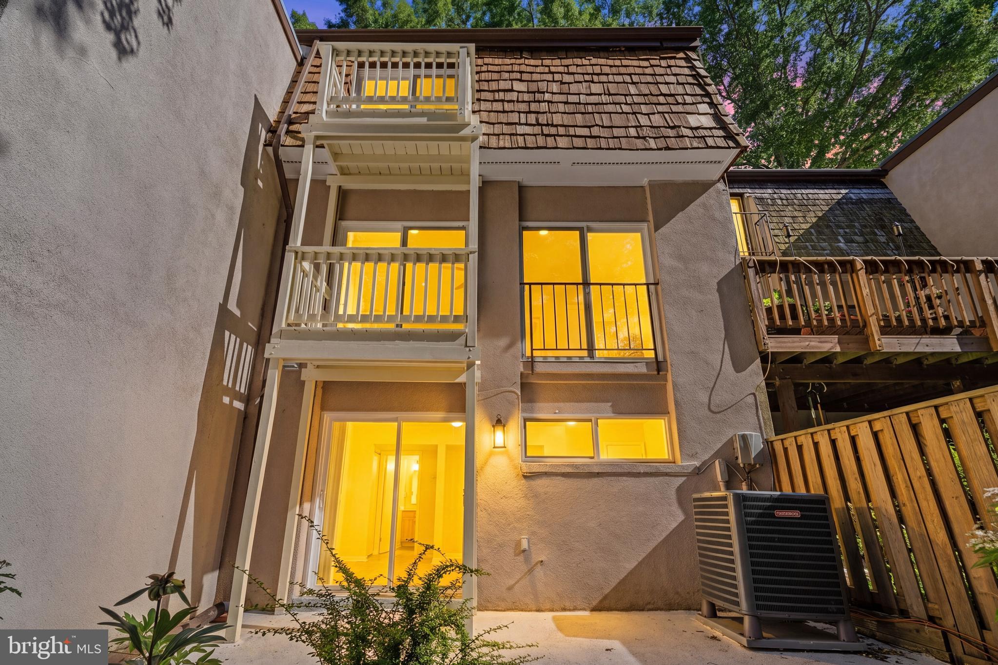 1604 Valencia Way Reston, VA 20190 - Photo 41 of 50