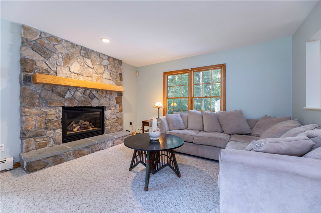 200 Table Rock Road South Kingstown, RI 02879 - Photo 8 of 47