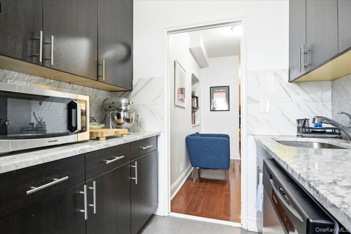 99-60 63rd Road, Unit 3A/A Queens, NY 11374 - Photo 15 of 30 Gallery Image 15