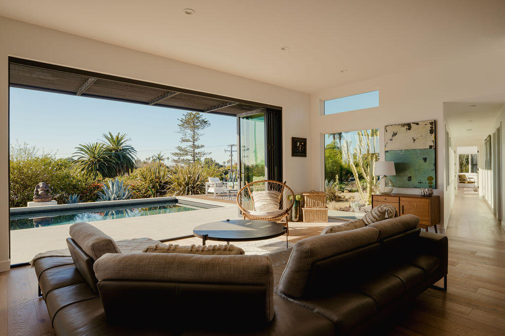 415 Yankee Farm Road Santa Barbara, CA 93109 - Photo 4 of 25 Open Air Living Room