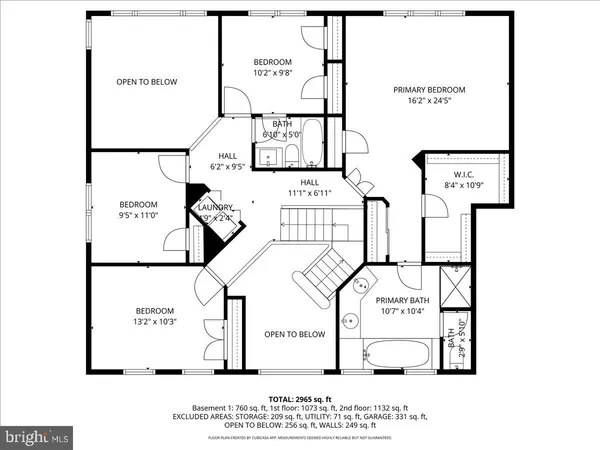 a view of a tennis court