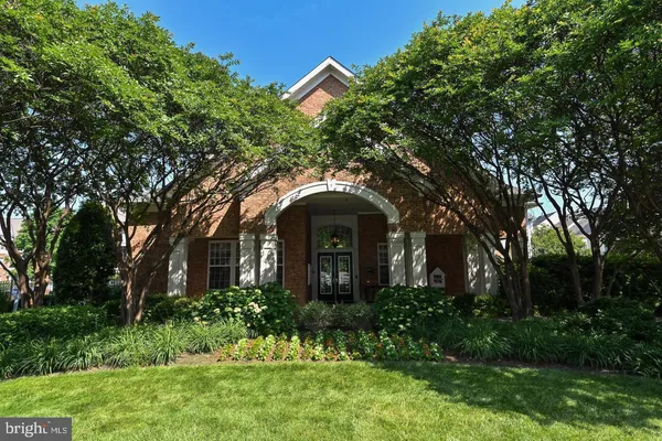 $949,900 | 6475 Patuxent Vista Drive, Alexandria, VA 22312