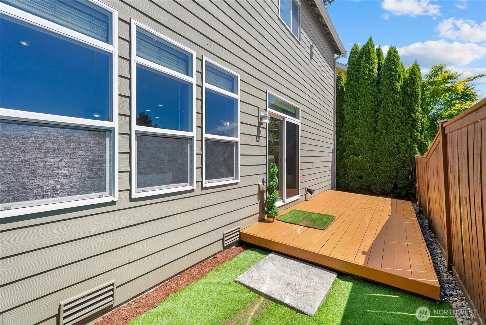 822 235th Place Southeast Bothell, WA 98021 - Photo 29 of 35