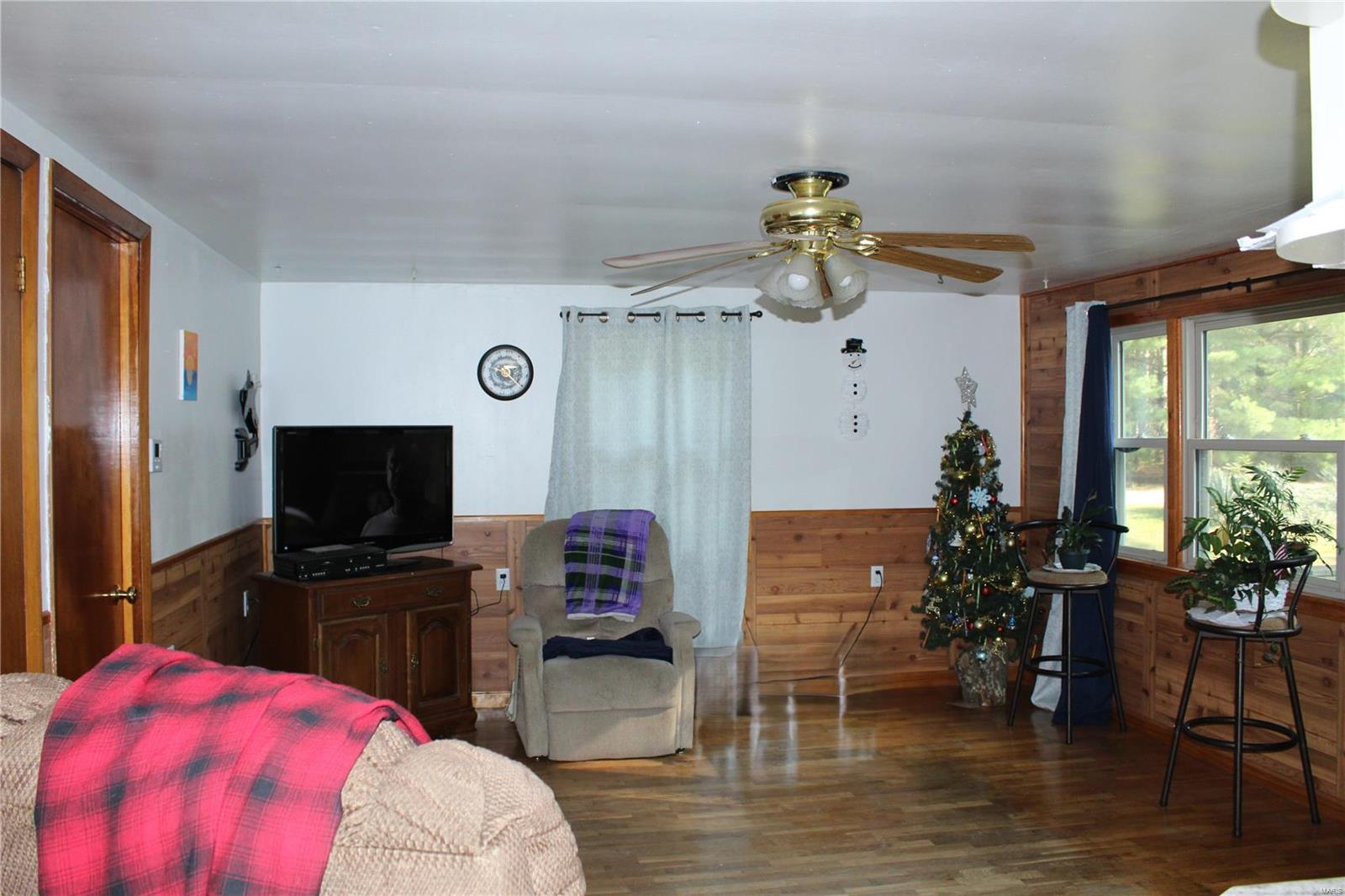 1195 Timberline Road Sorento, IL 62086 - Photo 14 of 31