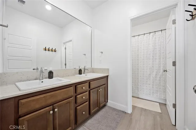 $570,000 | 3310 Spruce Park Way, Shafter, CA 93263