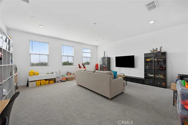 $570,000 | 3310 Spruce Park Way, Shafter, CA 93263