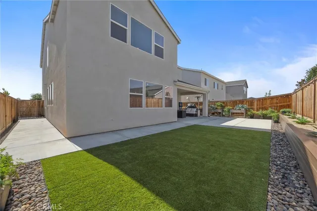 $570,000 | 3310 Spruce Park Way, Shafter, CA 93263