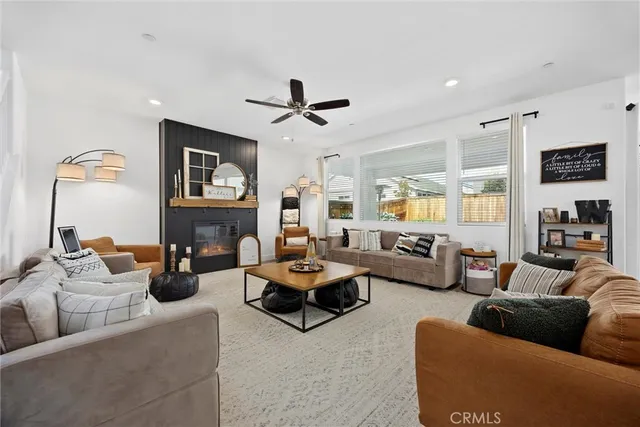 $570,000 | 3310 Spruce Park Way, Shafter, CA 93263