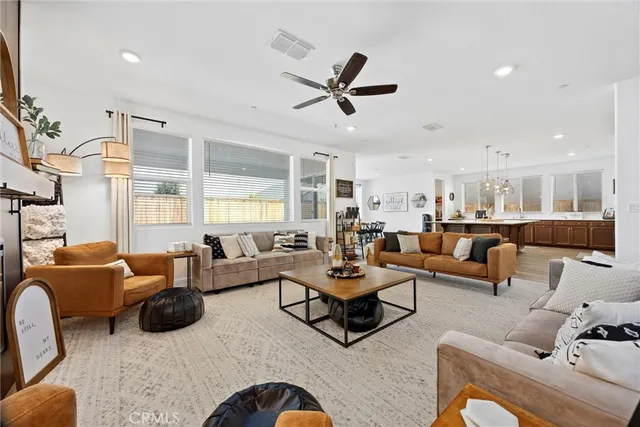 $570,000 | 3310 Spruce Park Way, Shafter, CA 93263