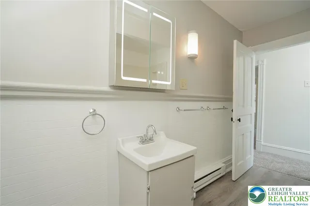 $349,900 | 9 Tunnel Street, Lansford, PA 18232