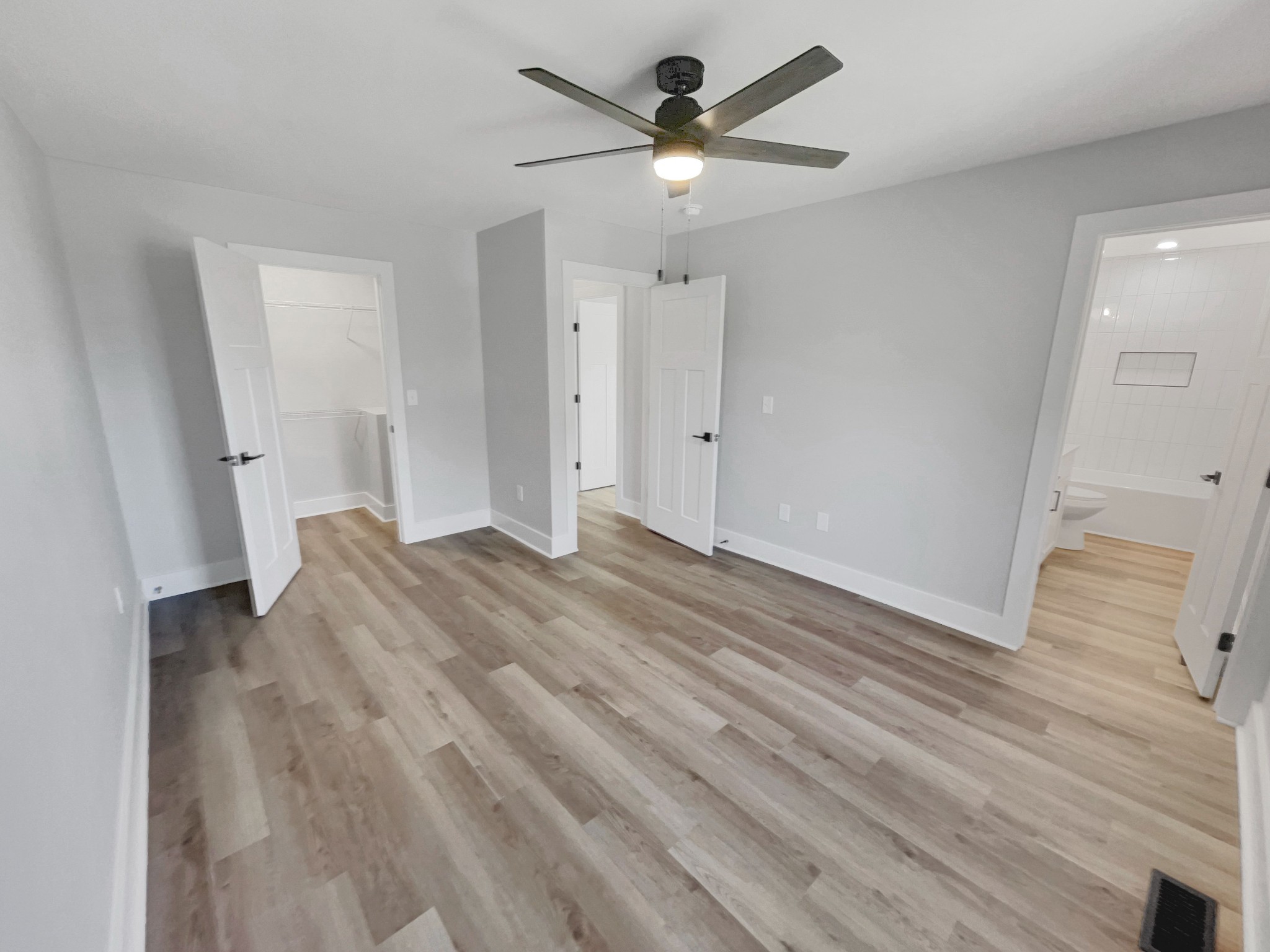 200 New Town Road Watertown, TN 37184 - Photo 6 of 13 a view of empty room with wooden floor
