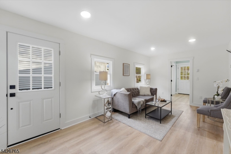 46 Wildwood Road Oak Ridge, NJ 07438 - Photo 11 of 13