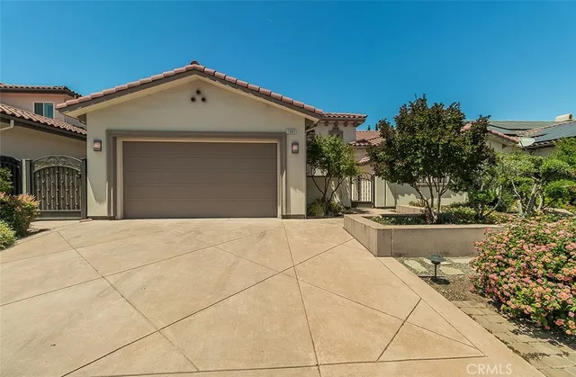 $794,000 | 1562 North Empire, Clovis, CA 93619